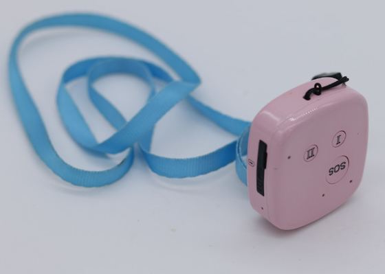 Dispositivo in tempo reale più di piccola dimensione rosa dell'inseguitore dei Gps di Gprs per l'animale domestico dei bambini della persona
